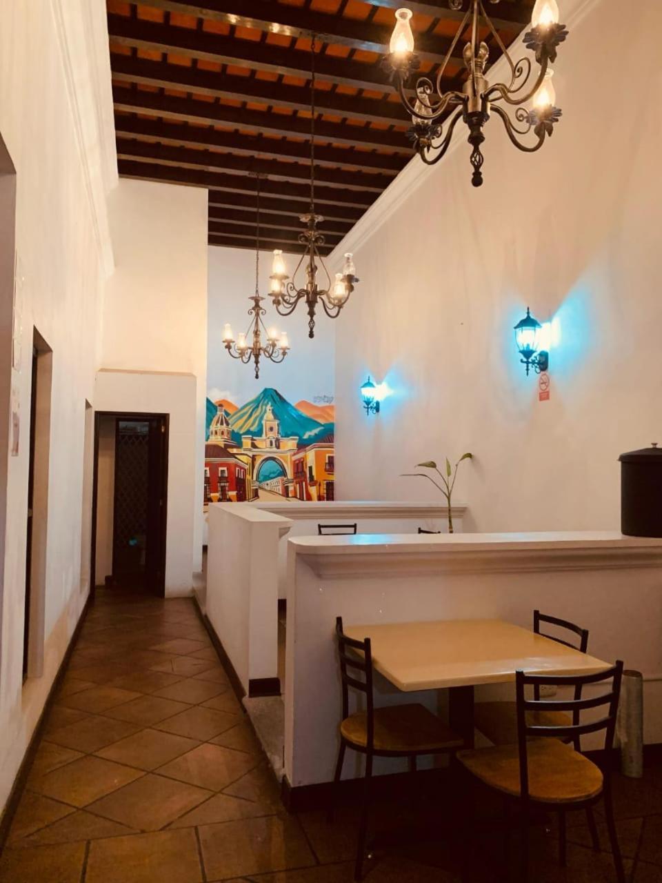 Hotel Posada El Arcangel Antigua ภายนอก รูปภาพ