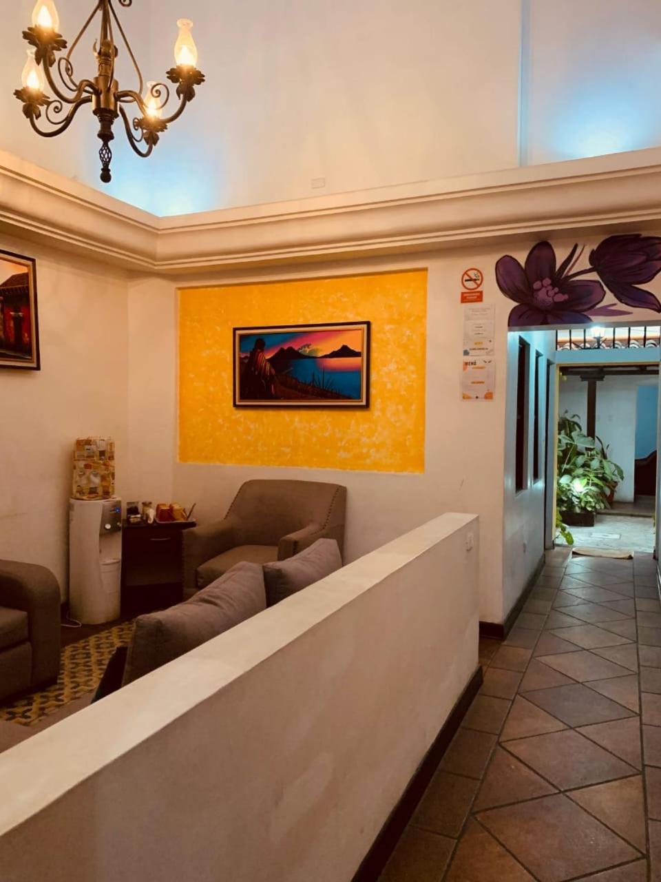Hotel Posada El Arcangel Antigua ภายนอก รูปภาพ